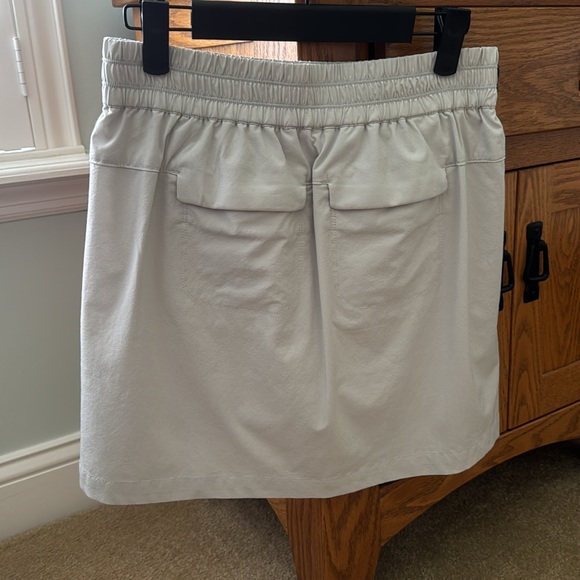 Tommy Bahama Island Zone Skort - Picture 2 of 11